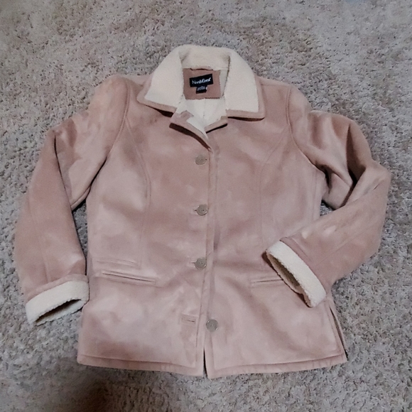 Northcrest Velvety Jacket - Picture 3 of 6